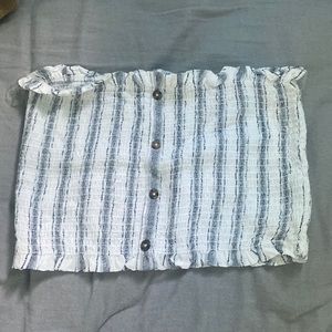 A crop top
